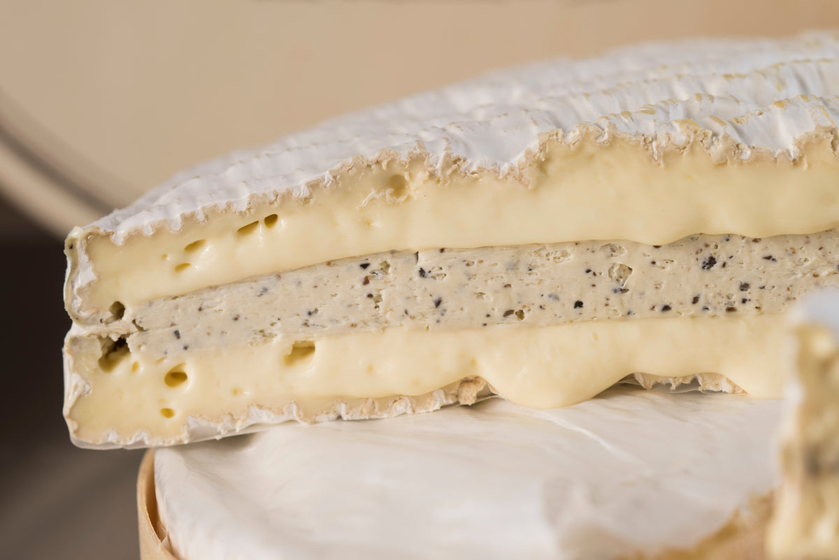 The brie has well balanced flavour that lingers. Then there is the layer of truffles, these fabulous little fungi with so much flavour that just a little is needed. There is perfect balance between the aromatic truffle and the creamy brie.