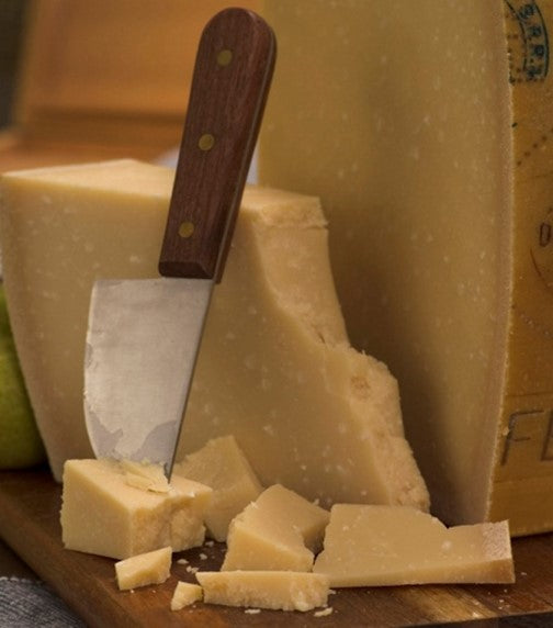 These large wheels are slightly convex in shape with a golden rind that is slightly oily. The interior varies from pale to straw yellow in colour. The flavour is fruity with delicate nutty overtones while the texture is hard and grainy.